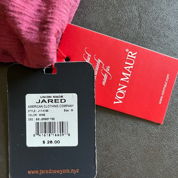 Men’s Medium Brand New short sleeve wine dotted shirt by Jared from Von Maur. - Picture 4 of 5